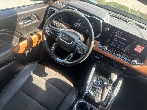Used 2023 GMC Canyon AT4 AWD/4WD image 38