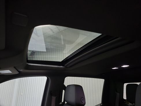 Used 2021 GMC Sierra 1500 Denali w/ Denali Ultimate Package AWD/4WD image 13