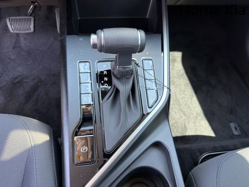 New 2026 Kia Niro LX FWD image 18