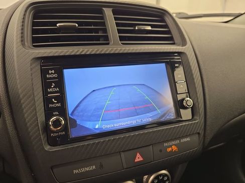 Used 2025 Mitsubishi Outlander Sport AWD image 21