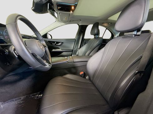 Used 2025 Mercedes-Benz E 350 Sedan image 22