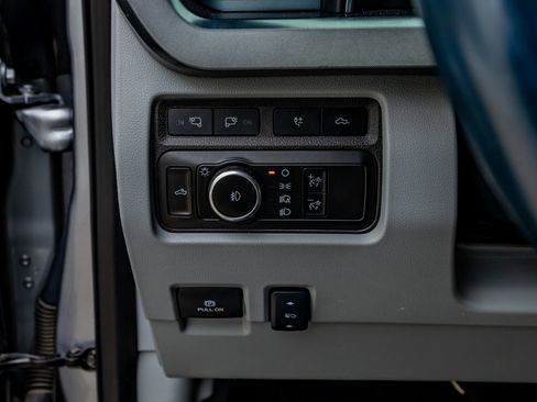 Used 2024 Ford F250 Limited w/ FX4 Off-Road Package image 22