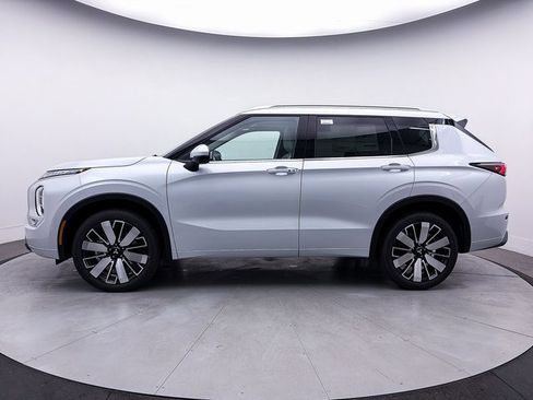 New 2026 Mitsubishi Outlander SEL image 27
