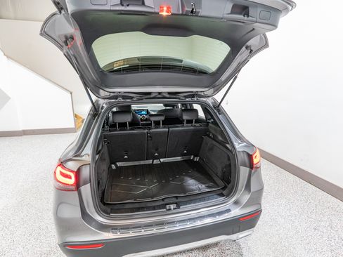 Used 2022 Mercedes-Benz GLA 250 4MATIC w/ Premium Package Lite image 31