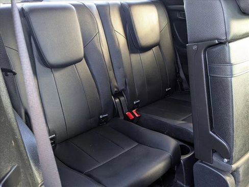 Used 2021 Mercedes-Benz GLB 250 image 22