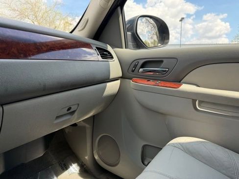 Used 2011 Chevrolet Tahoe LT AWD/4WD image 21