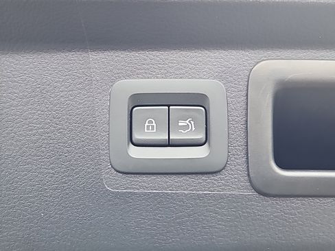 Certified 2025 MAZDA CX-50 2.5 Hybrid w/ Cargo Package image 15