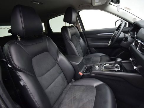 Used 2020 MAZDA CX-5 Touring image 17