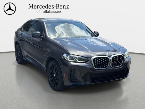 Used 2025 BMW X4 xDrive30i w/ M Sport Package AWD/4WD image 3