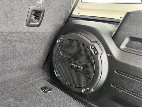 Used 2023 Jeep Wrangler Unlimited Rubicon w/ LED Lighting Group image 21