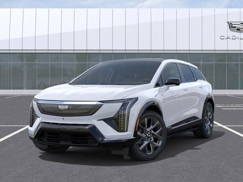 New 2026 Cadillac Optiq Luxury 2 RWD image 6