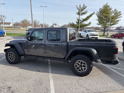 New 2026 Jeep Gladiator Rubicon AWD/4WD image 19