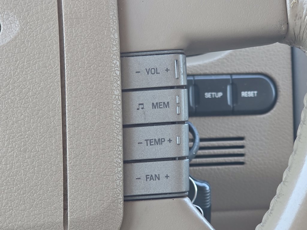 Used 2004 Ford F150 Lariat AWD/4WD image 18