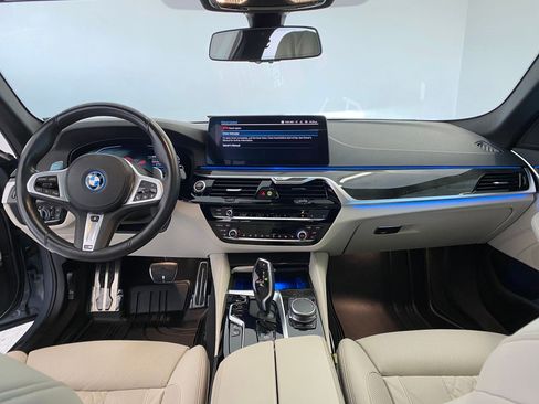 Certified 2023 BMW 530e xDrive w/ M Sport Package image 15