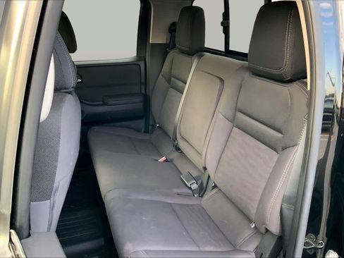 Used 2024 Nissan Frontier SV w/ SV Convenience Package RWD image 19