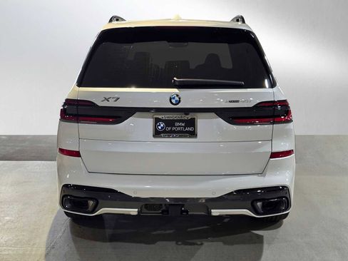 New 2026 BMW X7 xDrive40i w/ Executive Package AWD/4WD image 4