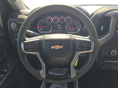 Used 2022 Chevrolet Silverado 2500 Custom w/ Custom Value Package image 13