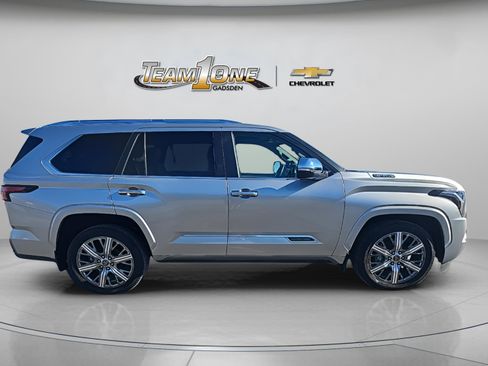 Used 2024 Toyota Sequoia Capstone image 9