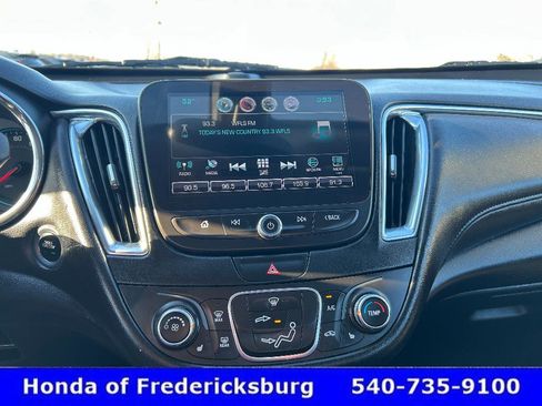 Used 2016 Chevrolet Malibu LT w/ Leather Package image 21