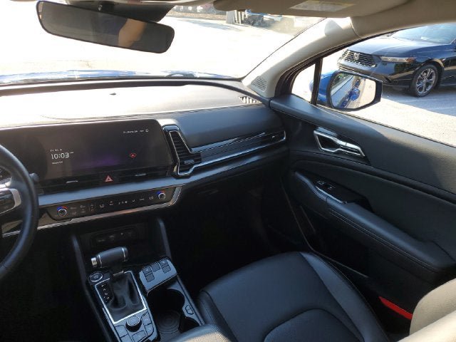 Used 2025 Kia Sportage EX FWD image 10