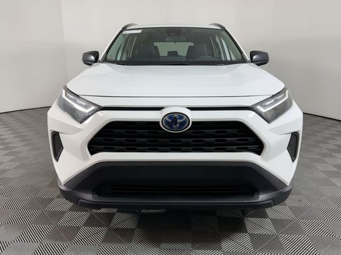 Used 2023 Toyota RAV4 LE image 4