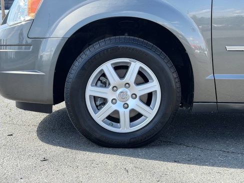 Used 2010 Chrysler Town & Country Touring w/ Entertainment Group #2 image 2