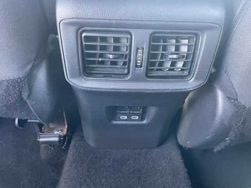 Used 2024 Toyota RAV4 XLE FWD image 18
