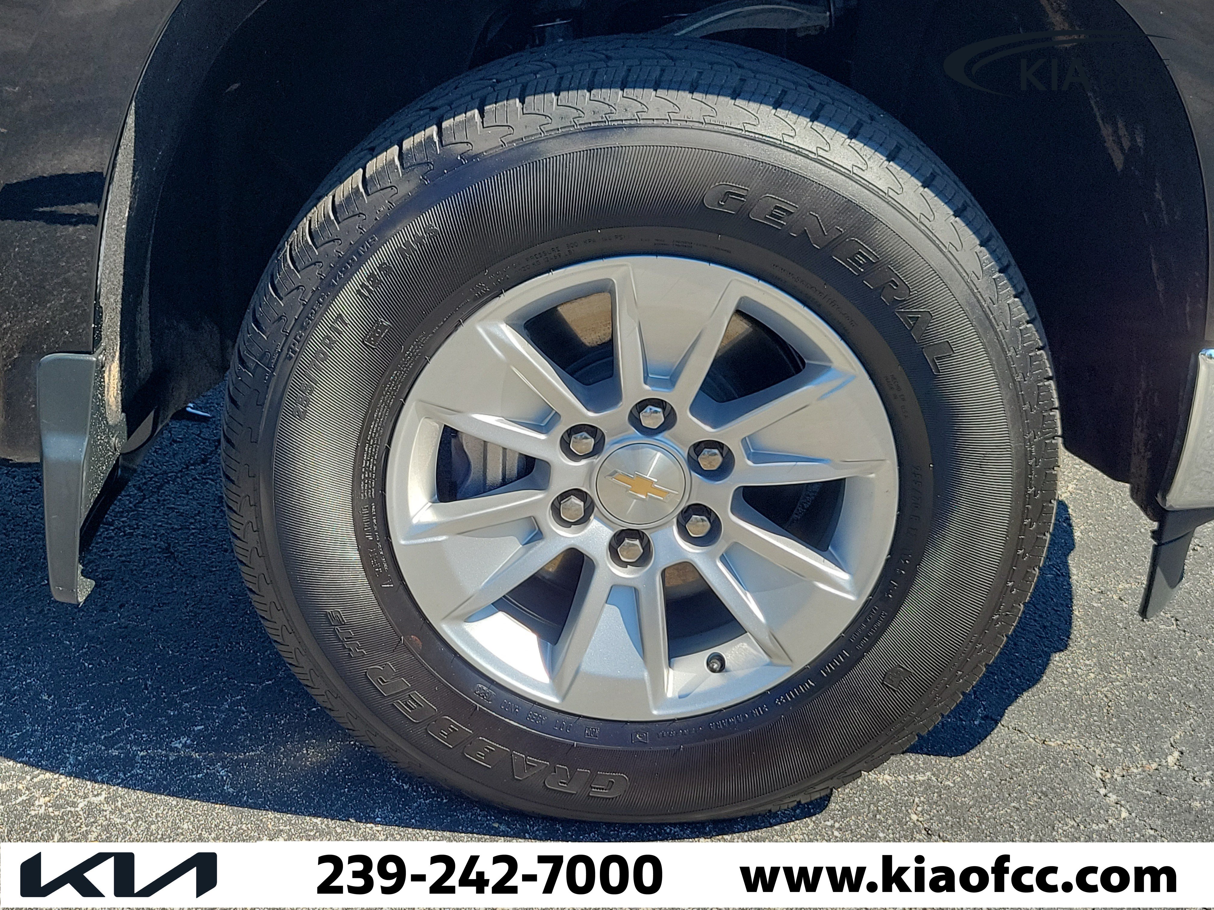 Used 2023 Chevrolet Silverado 1500 LT w/ Safety Package AWD/4WD image 7