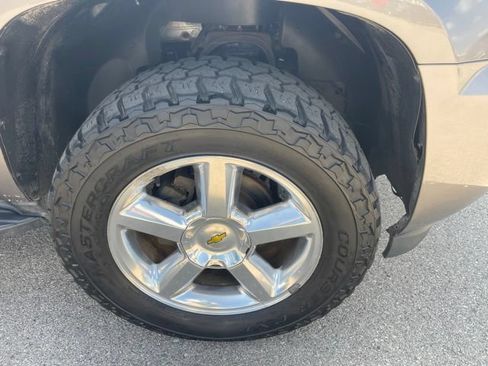 Used 2011 Chevrolet Tahoe LT AWD/4WD image 34
