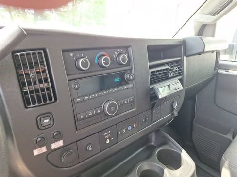 Used 2024 Chevrolet Express 3500 w/ Power Convenience Package RWD image 13