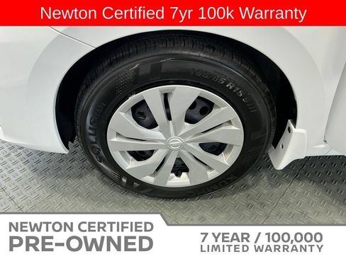 Used 2025 Nissan Versa S w/ Trunk Package FWD image 37