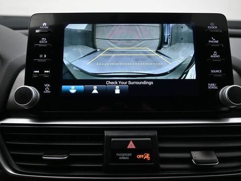 Used 2021 Honda Accord Sport image 4