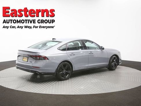 Used 2023 Honda Accord Sport image 39