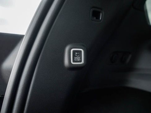 New 2026 Jeep Cherokee Overland AWD/4WD image 9