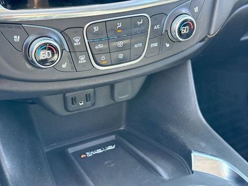 Used 2019 Chevrolet Traverse Premier w/ LPO, Blackout Package image 19