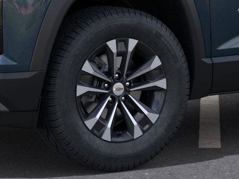 New 2026 Chevrolet Equinox LT w/ LPO, Floor Liner Package image 9