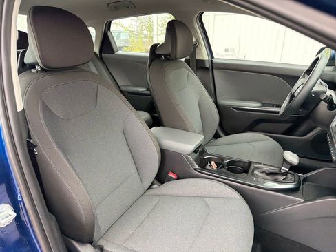 Used 2025 Kia K4 FWD image 61