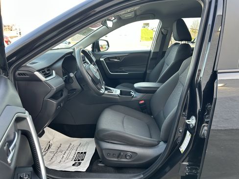 Certified 2025 Toyota RAV4 XLE AWD/4WD image 13