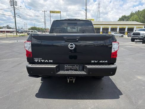 Used 2021 Nissan Titan SV w/ Accessory Utility Package AWD/4WD image 7
