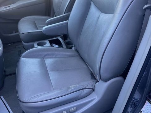 Used 2013 Nissan Quest SL w/ Protection Pkg image 15