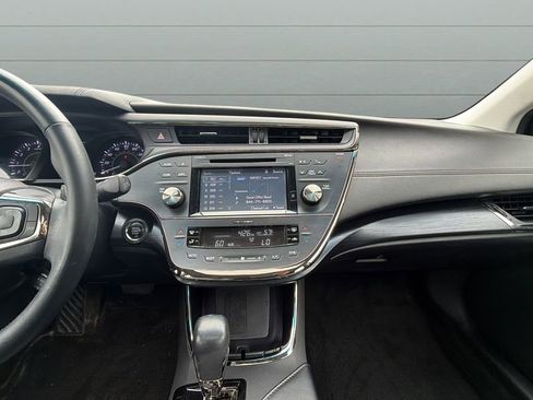 Used 2016 Toyota Avalon Touring w/ Protection Package FWD image 11