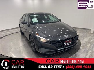 Used 2021 Hyundai Elantra SEL w/ Cargo Package image 1