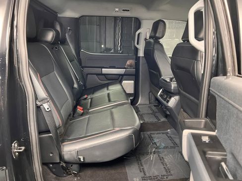 Used 2023 Ford F150 Lariat w/ Trailer Tow Package image 29