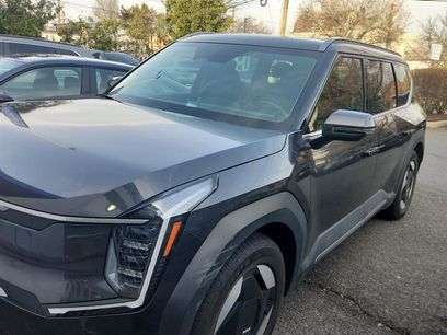 Used 2024 Kia EV9 Wind