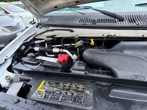 Used 2011 Ford E-250 and Econoline 250 RWD image 33