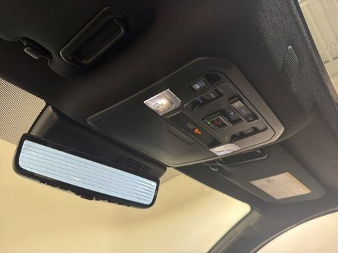 Used 2025 Toyota 4Runner TRD Off-Road Premium image 18