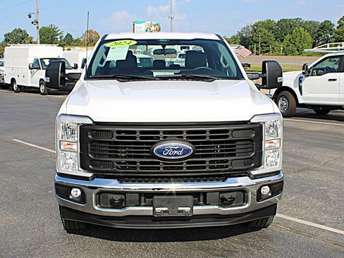 Used 2024 Ford F250 XL w/ XL Chrome Package RWD image 10