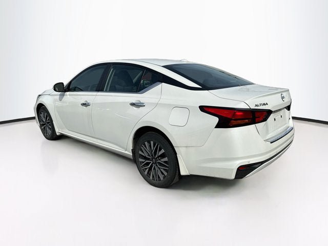 Used 2023 Nissan Altima 2.5 SV AWD/4WD image 4
