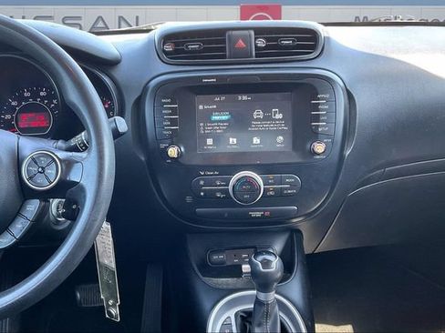 Used 2019 Kia Soul + FWD image 9