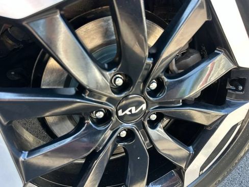 Used 2023 Kia Telluride EX AWD/4WD image 33